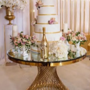 Gold Mirror Head Table/Cake Table