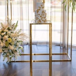 Gold Cake Table